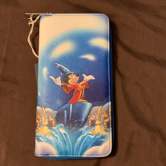 BNWT Disney Fantasia Loungefly Mini Backpack *AND* matching Loungefly wallet - Picture 6 of 9